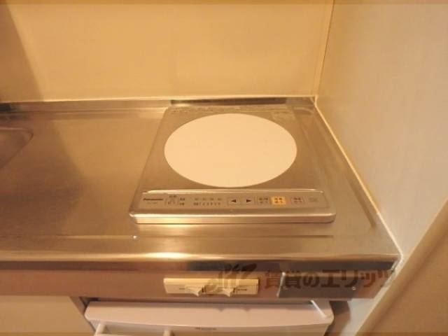 キッチン　コンロ
