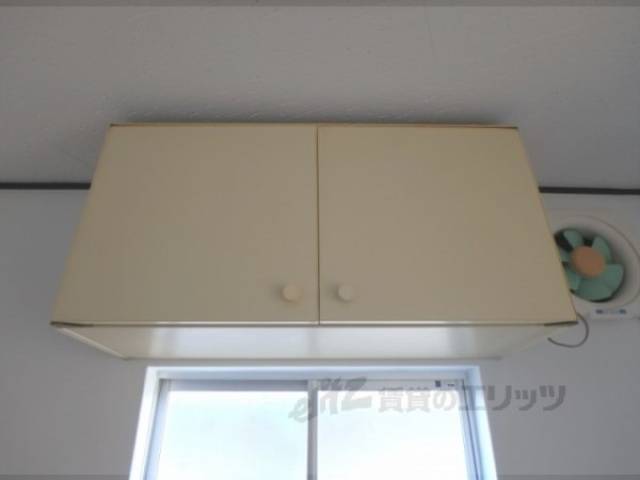 キッチン　キッチン上部収納