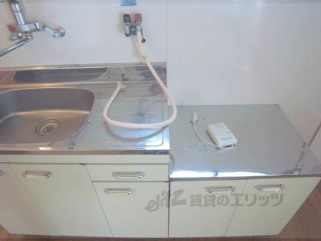 キッチン　コンロ設置場所