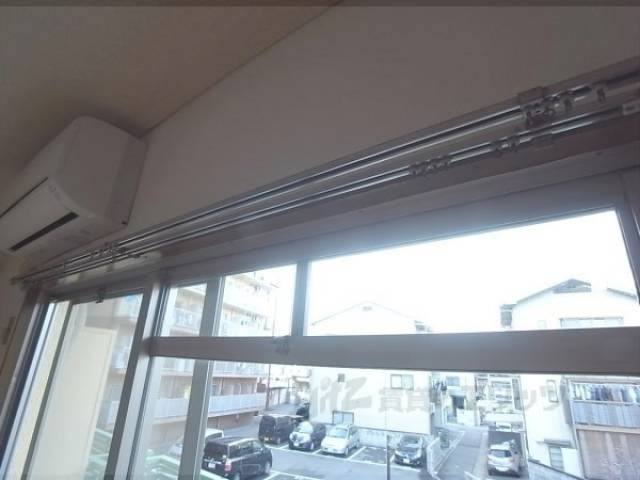 カーテンレール