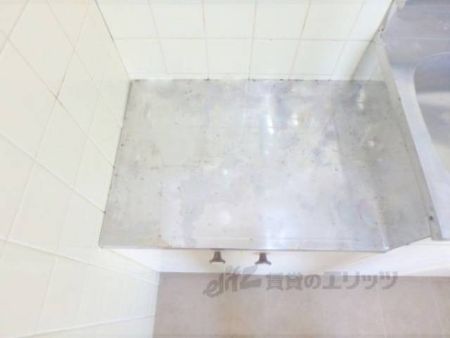 キッチン　コンロ置き場