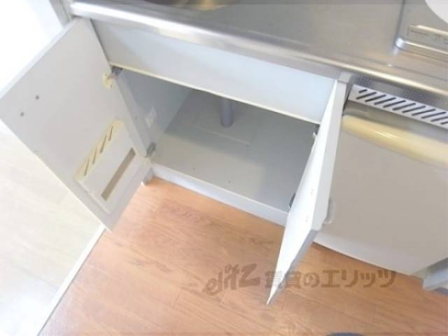 キッチン　下部収納