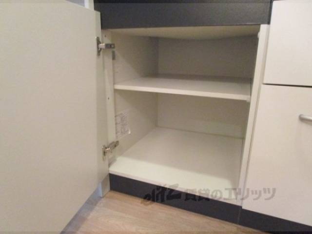 キッチン　下部収納