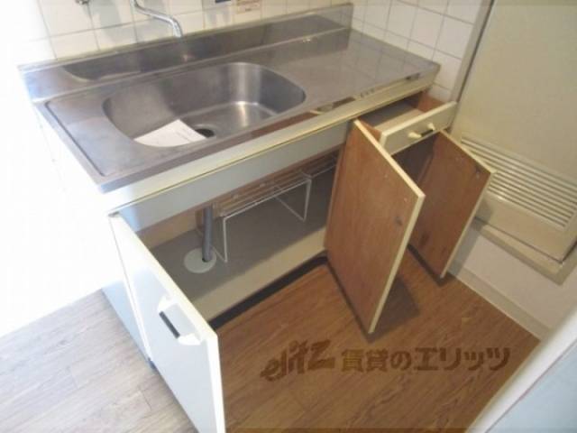 キッチン　収納