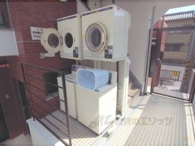 洗濯機置場　共用ﾗﾝﾄﾞﾘｰ