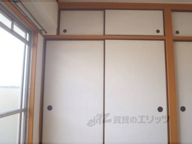 収納　和室収納東側