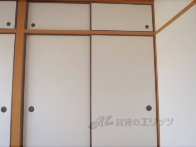 収納　和室収納西側