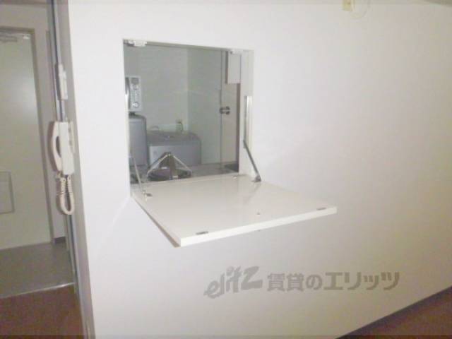 キッチン　開いてカウンターに。
