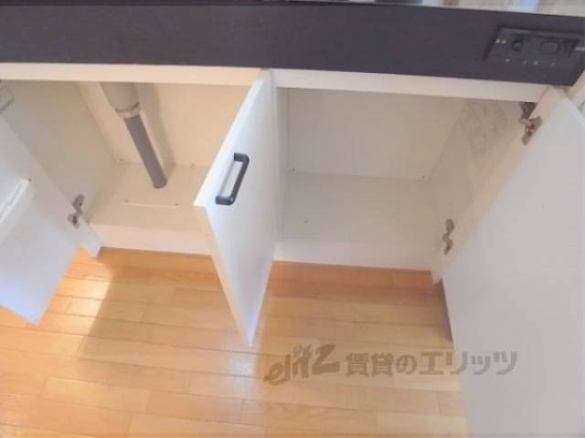 キッチン　下部収納