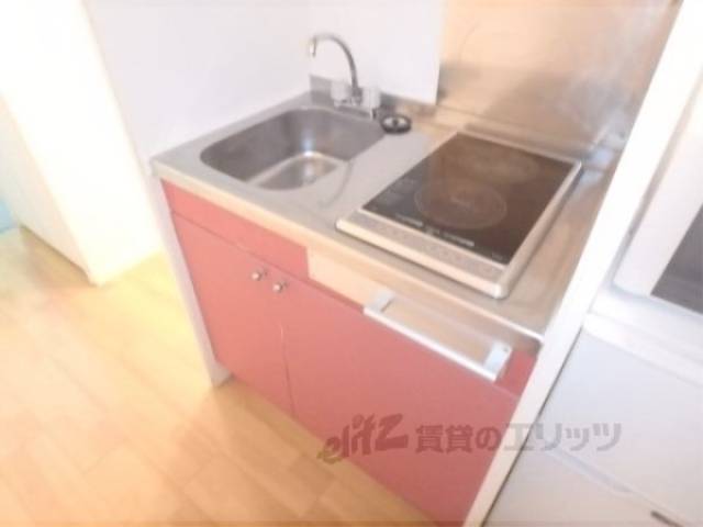 キッチン　コンパクトなキッチンです