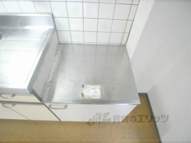 キッチン　コンロ置き場