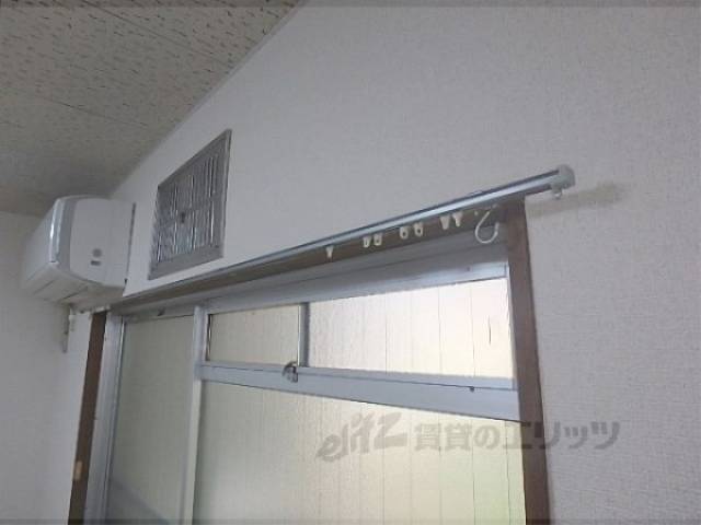 カーテンレール