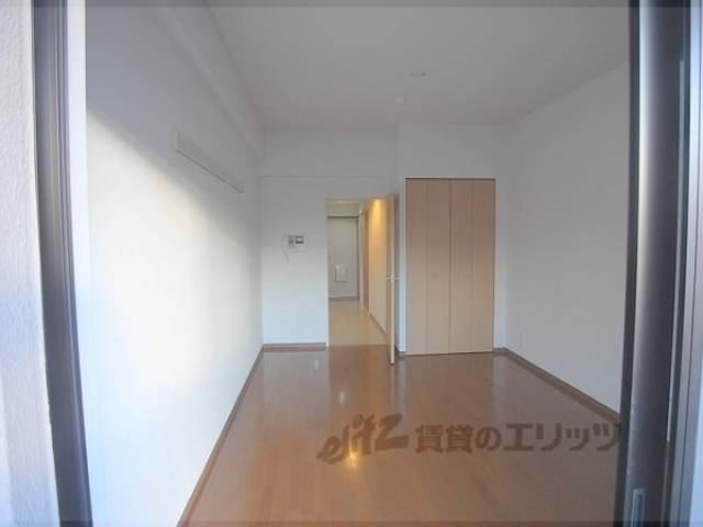 ベランダから玄関