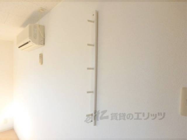 収納　カバン掛け