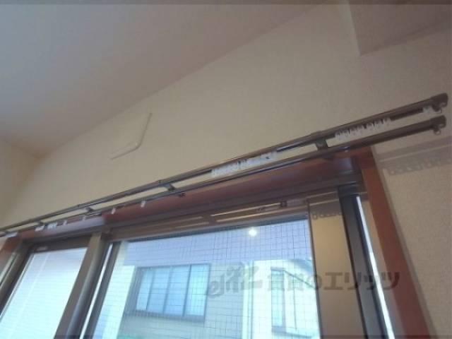 カーテンレール