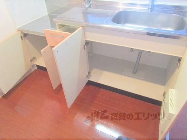 キッチン　下収納