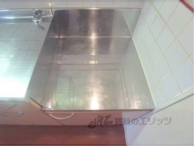 キッチン　コンロ置き場