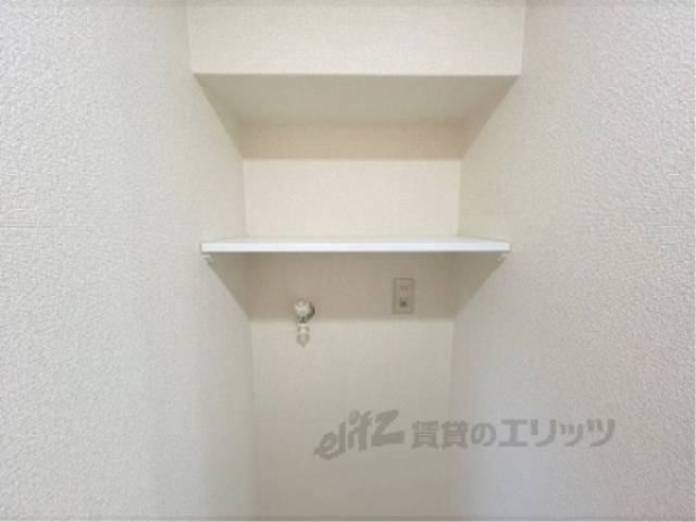 洗濯機置場　上部棚