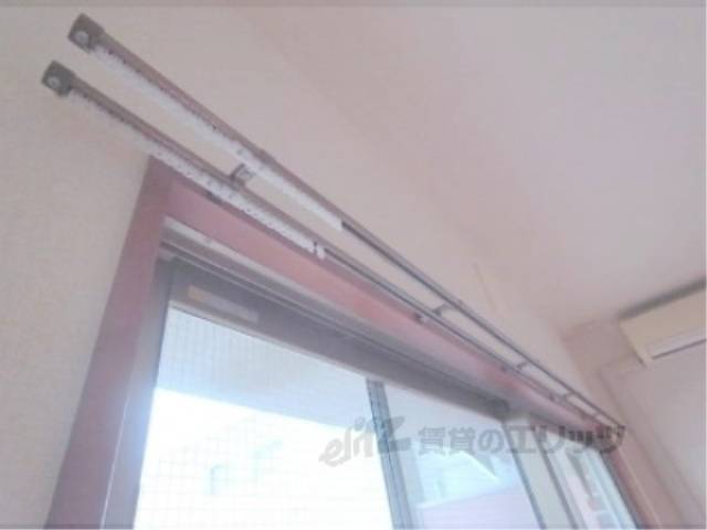 カーテンレール