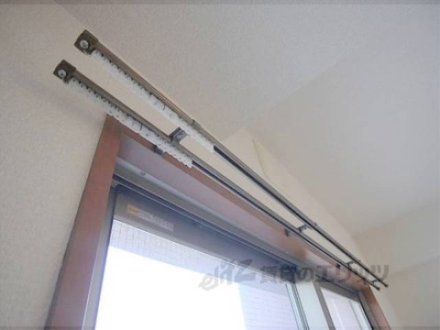 カーテンレール
