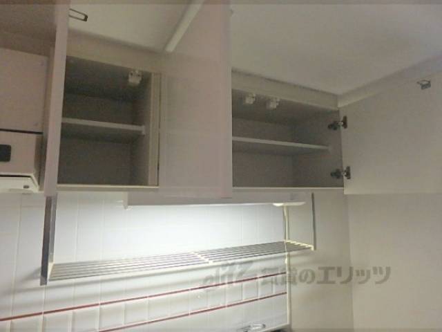 キッチン　収納