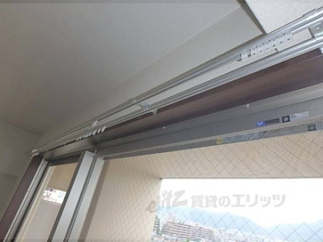 カーテンレール