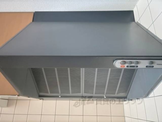 キッチン　トイレ換気扇