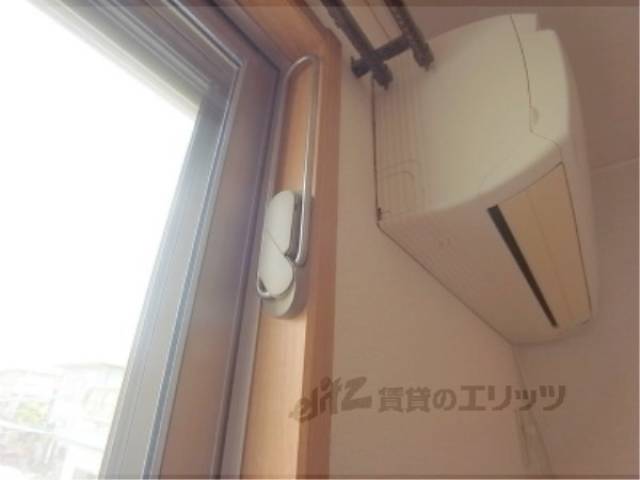 部屋干しの洗濯竿置場