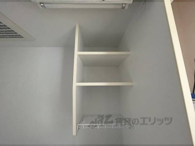 収納　キッチン台上