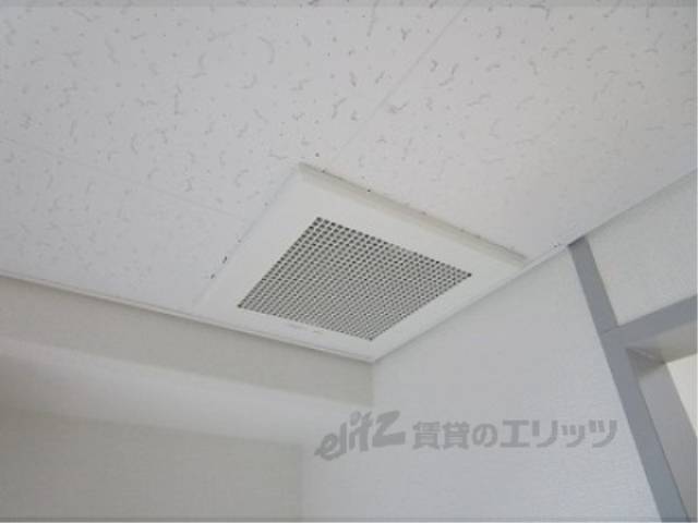 キッチン　換気扇