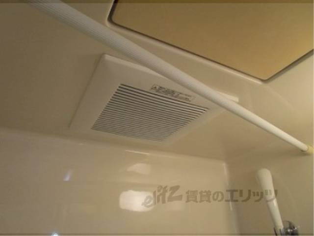 ユニットバス　換気扇