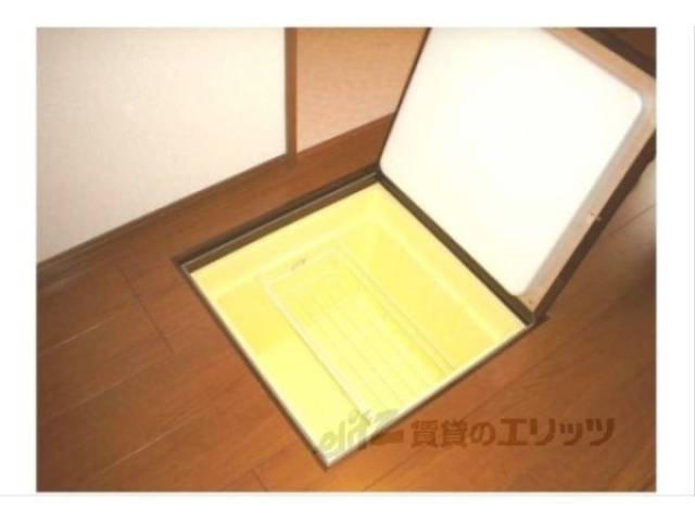 収納　床下収納