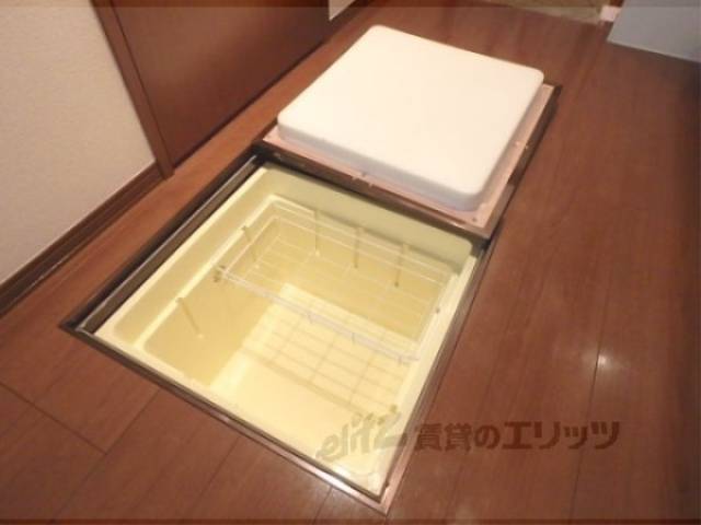 床下収納