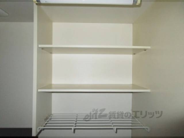 キッチン　収納