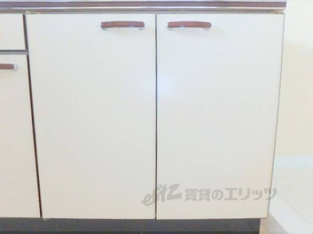 キッチン　収納