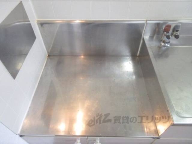 キッチン　ガスコンロ置き場