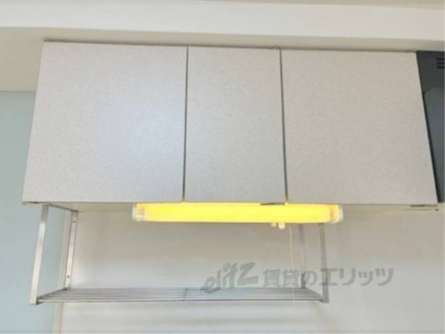 キッチン　キッチン上収納