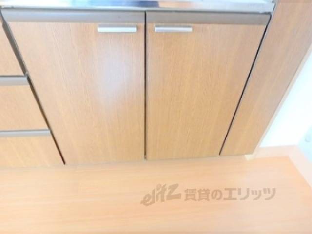 キッチン　下部収納