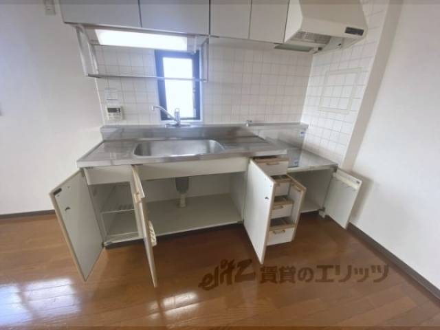 キッチン　下部収納