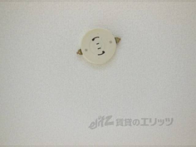 電気穴