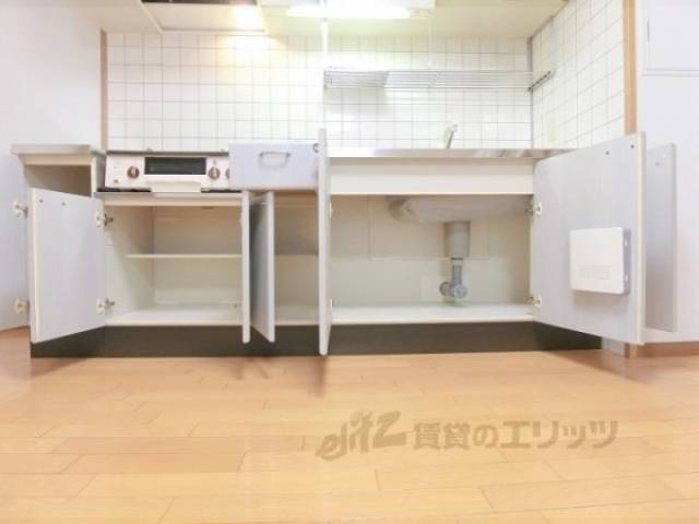 キッチン　下部収納