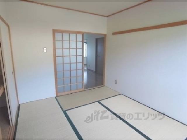 和室　南西のお部屋です