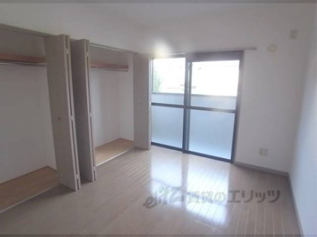 洋室　南東向きのお部屋です