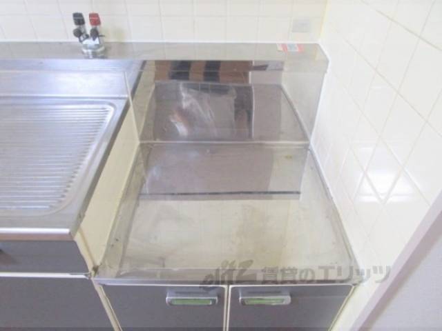 キッチン　コンロ置き場