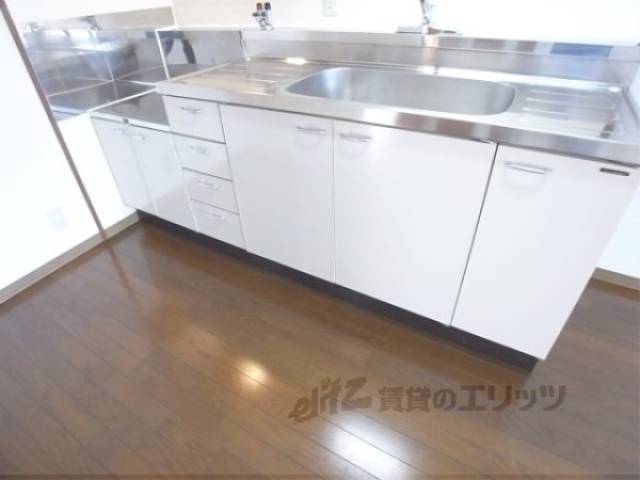 キッチン　下部収納