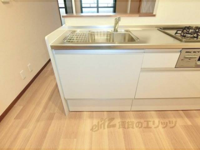 キッチン　下部収納