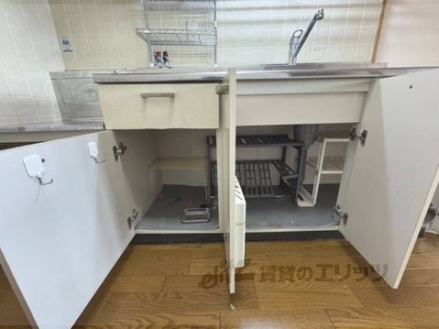 キッチン　下部収納