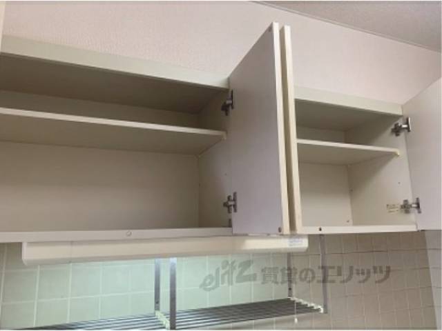 キッチン　上部収納