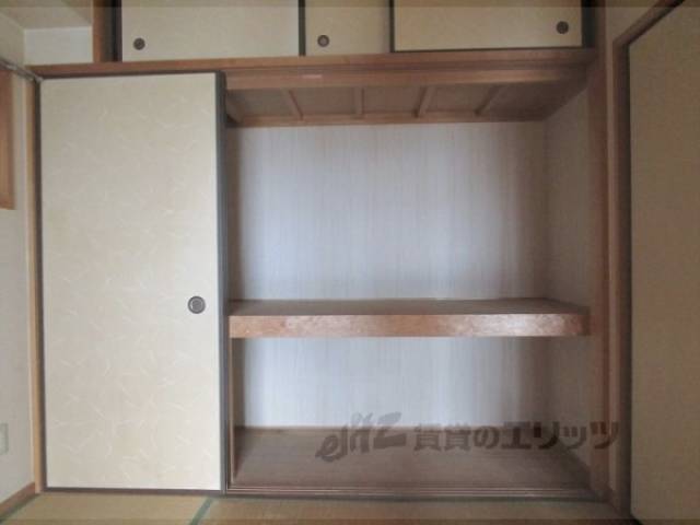 収納　コンロ置場