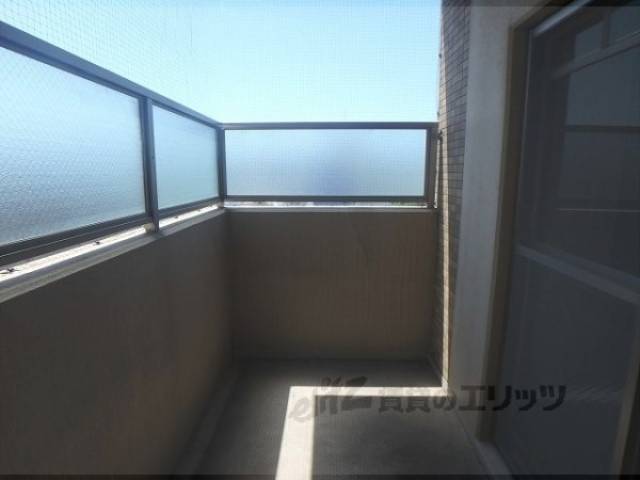 ベランダ　洋室6.4帖